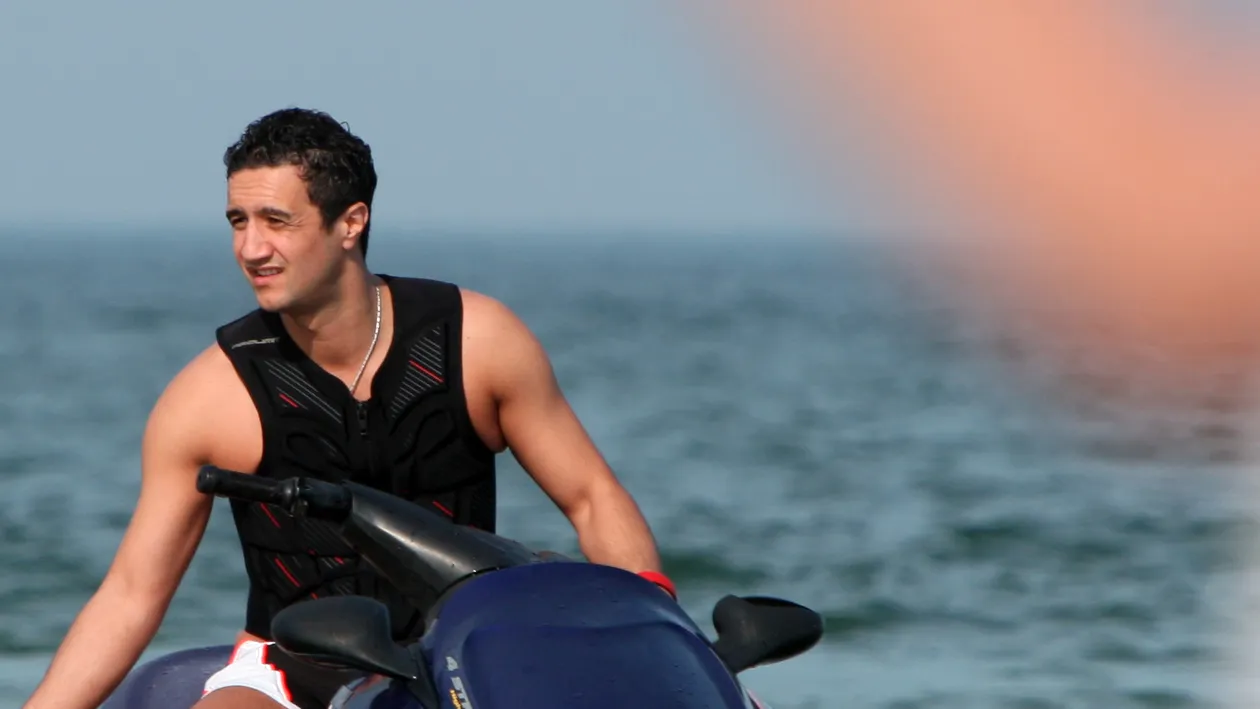 Asta, da, terapie! Lucian Becali isi trateaza supararea provocata de arestarea unchiului Gigi in cluburile din Miami!