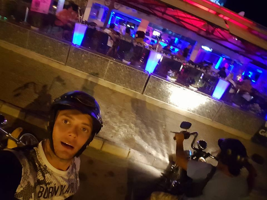 VICTOR SPIRESCU, primul imigrant care a sosit în Marea Britanie dupa ridicarea restricţiilor de muncă, renunţă la burlăcie! Cum arată iubita lui