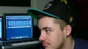 Chiar dacă a câştigat 100.000 de euro, Adrian Ţuţu nu şi-a luat casă din banii de la Românii au talent! Vezi cum explică!