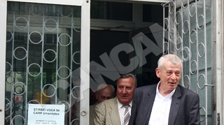 Oprescu vegheaza batranii Capitalei