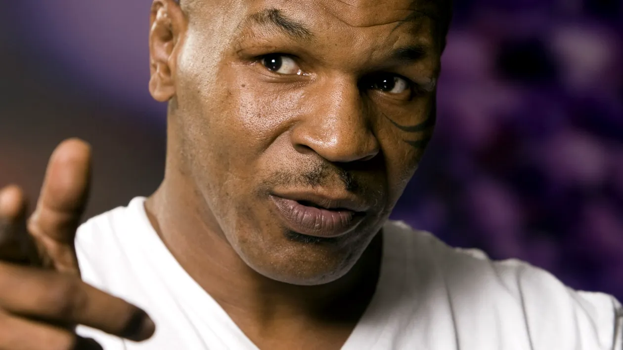 Declarația zilei » Mike Tyson și Roy Jones Jr.? “Parcă sunt doi unchi care se bat la un grătar!”