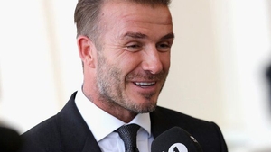 S-a aflat după ce i-a fost spart contul de către hackeri! DAVID BECKHAM trebuia să obţină titlul de Sir în 2014, dar...