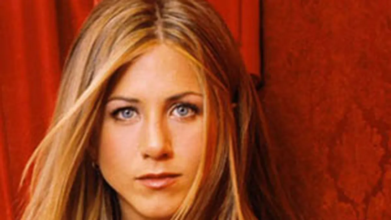 Jennifer l-a scos din minti pe Brad