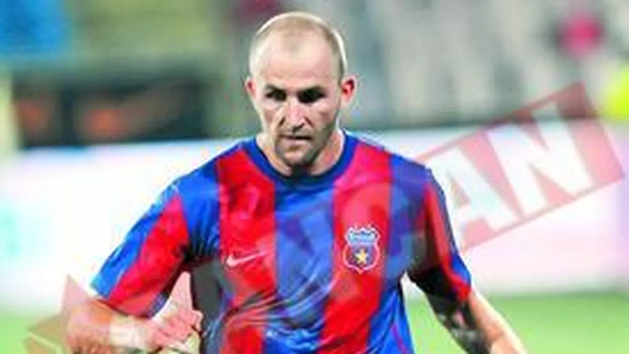 Cobra lucreaza din umbra pentru Steaua