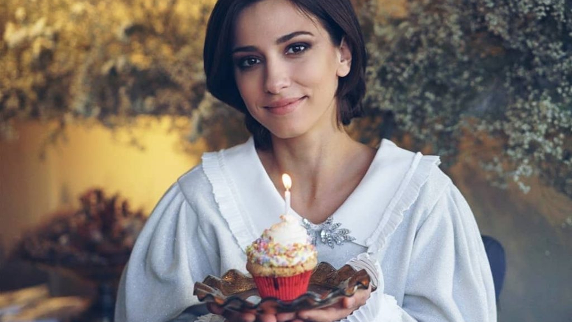 Dana Rogoz face Paștele în rulotă! Cu ce se aprovizionează