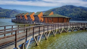 Singura stațiune exotică din România. Seamănă izbitor cu Maldive sau Bora Bora