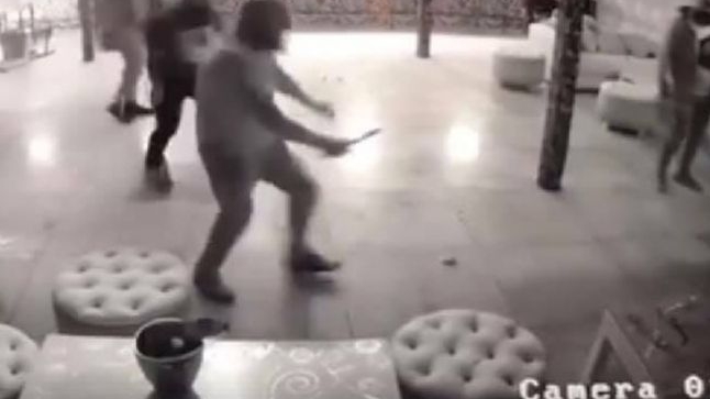 Crima de la Mediaș. Înjunghiat de 11 ori, a murit sub ochii tatălui său! Părintele a jurat răzbunare VIDEO