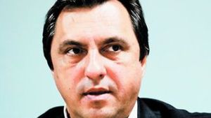 Fost lider sinidcal, condamnat la inchisoare cu executare. Marius Petcu, sapte ani dupa gratii