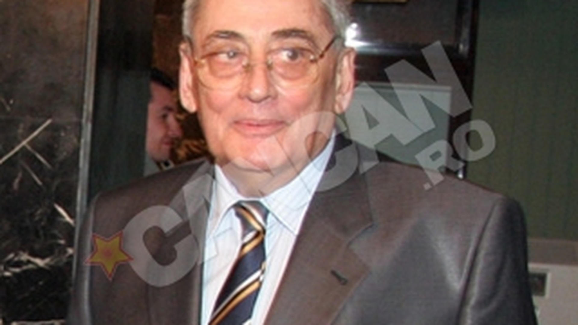 Citeste aici ce spun artistii despre moartea lui Johnny Raducanu!