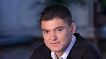 Ce au trecut anii! Uite cum arata acum fetita lui Cristian Boureanu! Imagini de colectie din vacanta celor doi