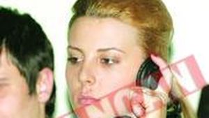 Alina Plugaru, bagata intr-un separeu de un musculos