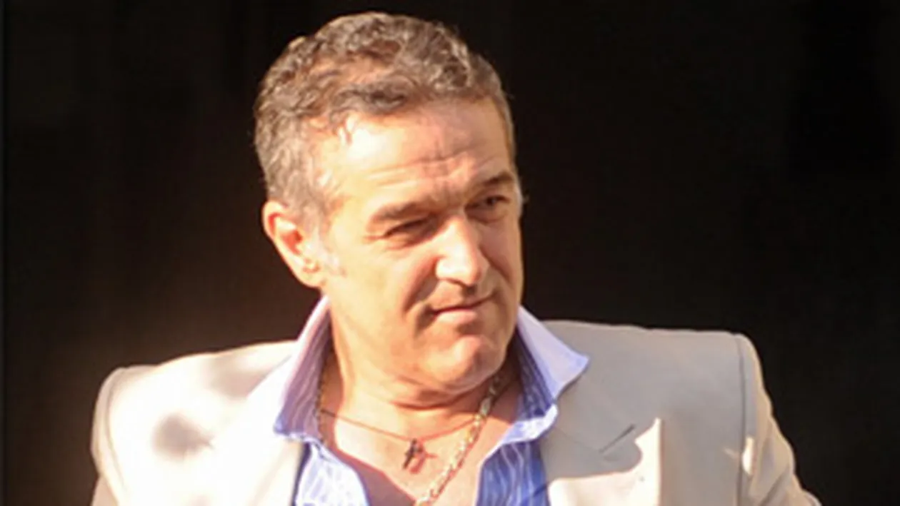 Dovada incredibila in scandalul gay dintre Savulescu si Gigi Becali! Asculta discutia telefonica in care seful Stelei se scuza ca un catelus in fata dinamovistului
