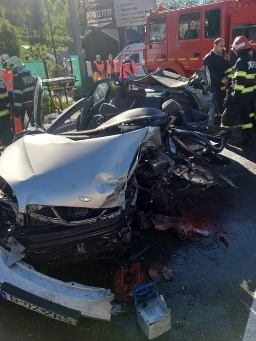 Accident grav cu 5 morți pe DN1, în zona Nistorești ( sursa foto ISU )