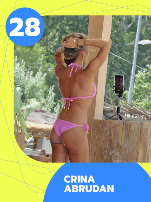 Bianca Drăgușanu, Adelina Pestrițu și Lora și-au făcut zeci de selfie-uri. Intră în acțiune Top 30 dive care au găsit unghiul perfect