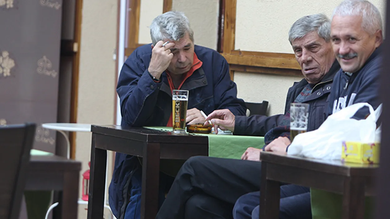 Mitica Popescu isi traieste viata! Actorul a fost surprins in timp ce...