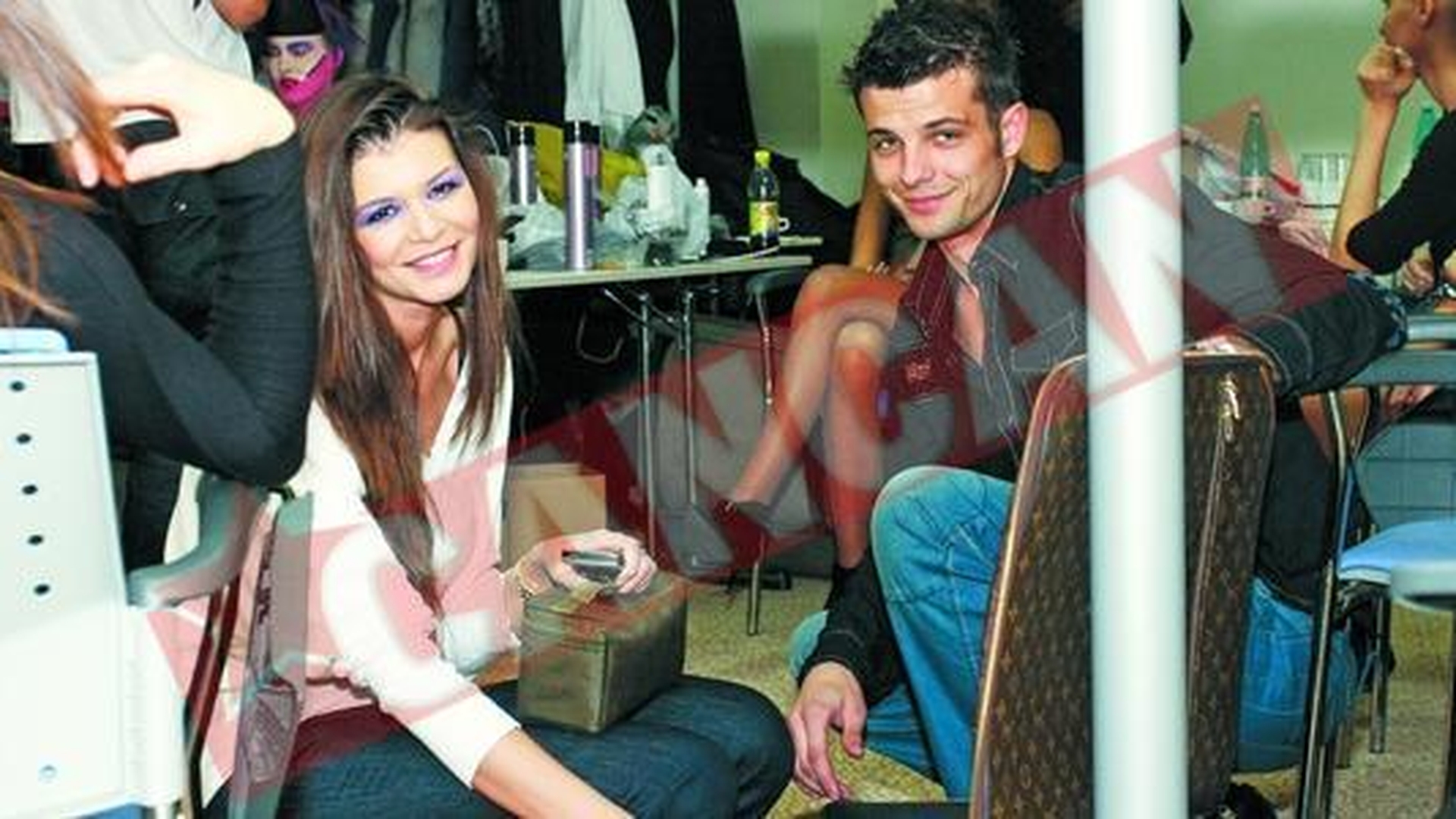Moni si soferul au dansat "la sentiment"