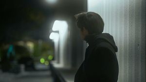 Un concurent de la „Casa Iubirii”, AMENINȚAT în mall! Un băiat s-a apropiat de el și i-a cerut... „Observ că avea un briceag la el”