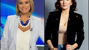 Se renunță oficial la Andreea Esca! Paula Herlo este noua prezentatoare a podcastului finanțat de Raiffeisen Bank