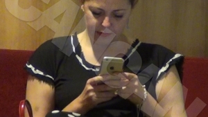 Doamnelor, nu faceti ca Rita Muresan daca va iubiti partenerul! Creatoarea de moda si-a tras iubit tinerel, dar nu are chef de el