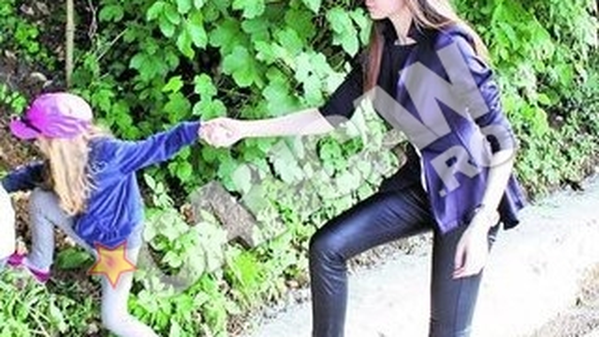 Monica nu o poate lua inca pe Irina! Judecatorii au decis ca micuta sa ramana la Irinel