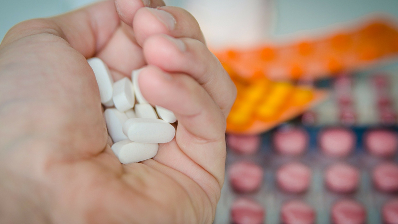 Un fost farmacist de la Catena, condamnat pentru trafic de droguri de mare risc! Mii de pastile care trebuiau distruse au ajuns pe piața neagră