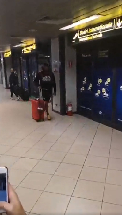Primele imagini cu Cătălin Cazacu în România! Cine a fost colega „faimoasă” care l-a așteptat la aeroport