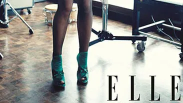 Britney Spears, asa cum iti doresti s-o vezi de ani buni! E sexy ca la 20 de ani, indragostita si se concentreaza din nou pe muzica