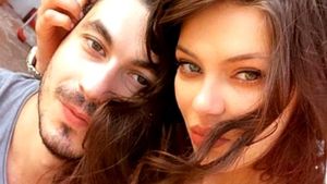 Fiul lui Victor Pițurcă și Cristina Ich se distrează de minune în Vinerea Mare! În ce ipostază și-a filmat Alex iubita în casă