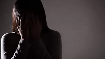 Caz înfiorător! O tânără de 17 ani și-a ucis nou-născutul! L-a lovit și l-a sugrumat până când acesta a murit