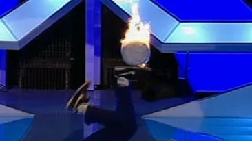 VIDEO Stefan Florescu a jonglat cu mingea in flacari