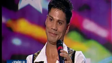 A treia oara la Romanii au talent! Dupa ce in trecut le-a adresat injurii, un concurent a reusit sa inmoaie inimile juratilor!