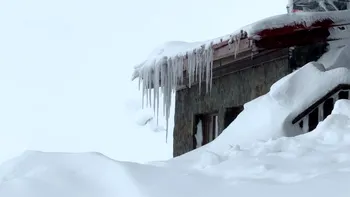 Strat de zăpadă de 50 cm în aceste orașe din România. Meteorologii și autoritățile, în alertă