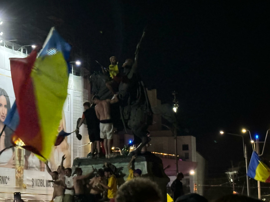 Fan zone EURO 2024 | Românii sărbătoresc în Piața Universității ca în 1994. Live UPDATE