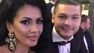 Răzvan Botezatu și asistenta Raluca Dumitru sunt cel mai nou cuplu din showbiz!