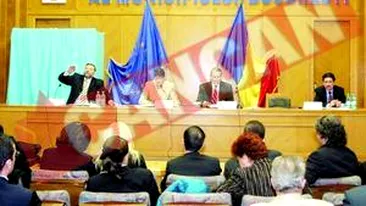 Functionarii din Primaria Capitalei isi asteapta sentinta