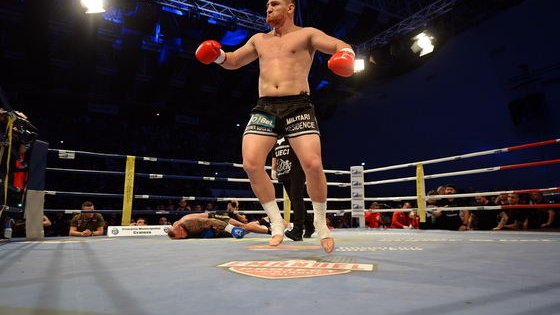 Catalin Morosanu, victorie cu Daniel Sam, in gala Dynamite de la Cluj
