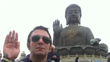 Daniel Buzdugan prezinta ‎trei locuri de vizitat la vreme de seara in Hong Kong!
