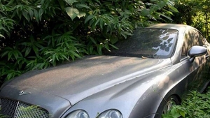 Maşinile de lux pe care nu le mai vrea nimeni! Motivul incredibil pentru care nimeni nu se atinge de aceste autoturisme Bentley, Audi sau Mercedes