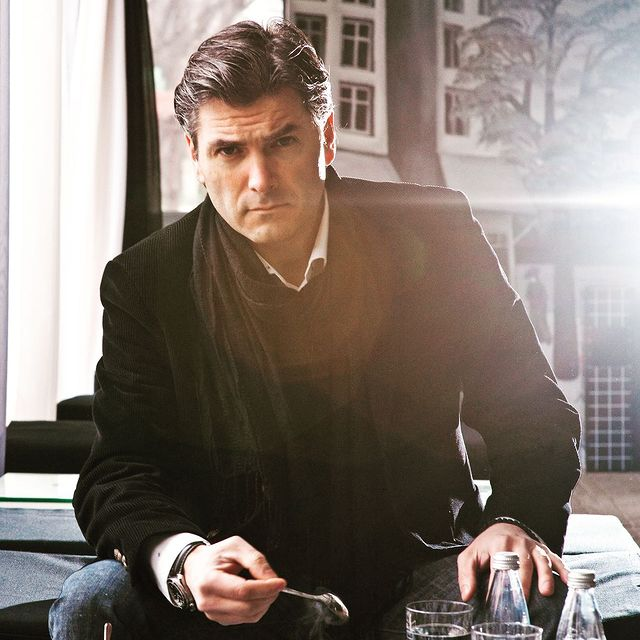 Mircea Radu: "Aveam o viață de șofer de TIR, adică eram astăzi în București, dar mâine plecam la Satu Mare. După aia, plecam în Maramureș, după aia coboram în Cluj și așa mai departe!" / Foto : Instagram.com