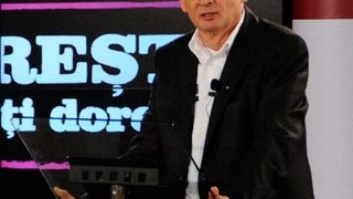 Oprescu a stat de vorba cu peste 300 de profesori: "Vreau sa puteti sa intrati intr-o scoala unde sa va faca placere sa va duceti!"