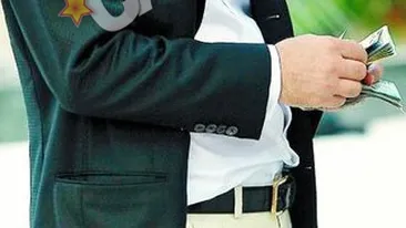 S-a dus la duhovnicul lui, parintele Hariton. Becali petrece Joia Mare in cel mai izolat schit de pe Muntele Athos