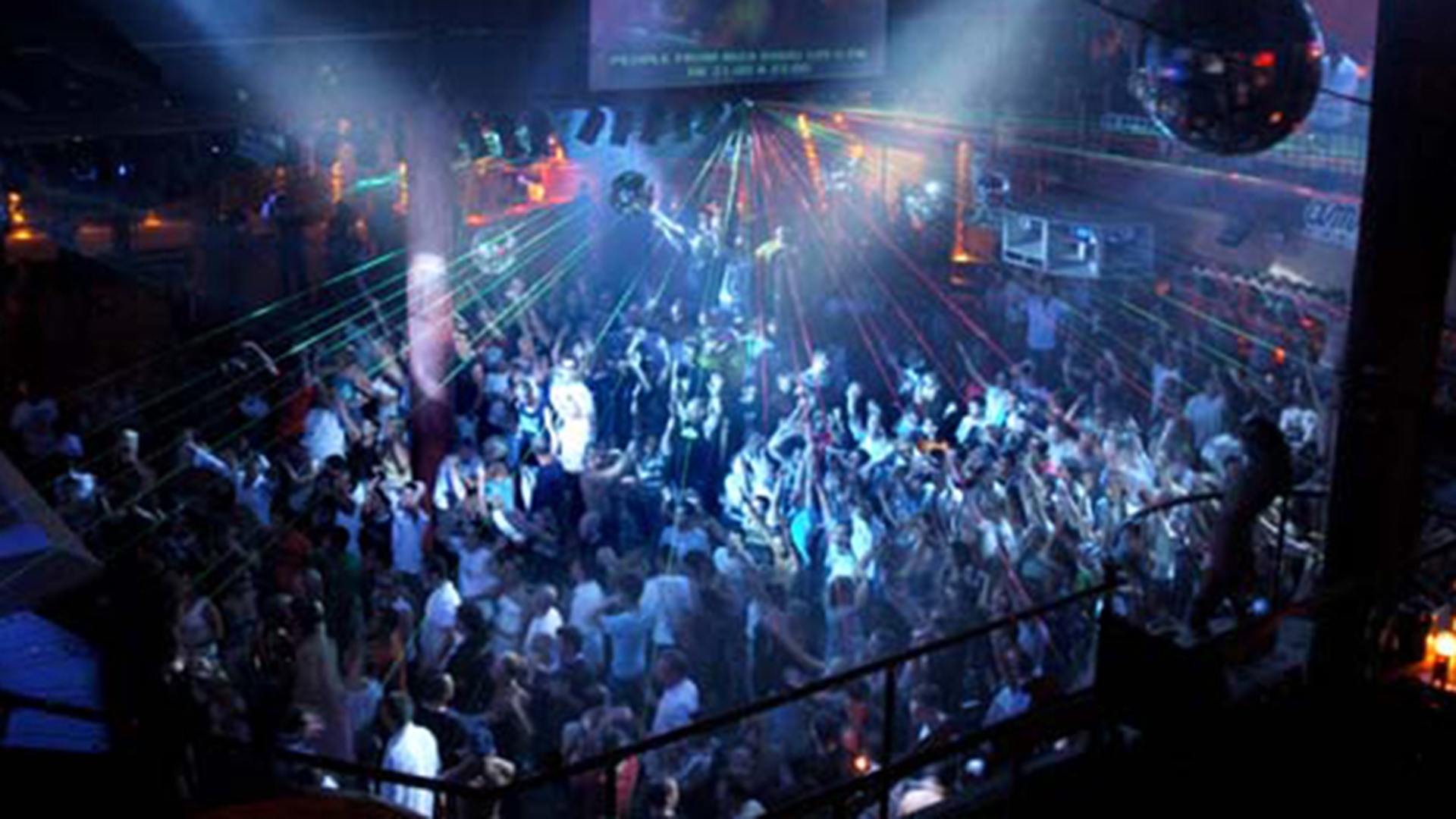 A murit dupa o bataie izbucnita in club! Toata lumea este in stare de soc