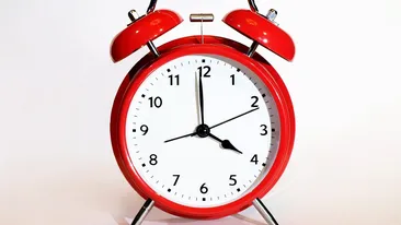 Ora de vară 2023. Când dă România ceasurile înainte cu o oră