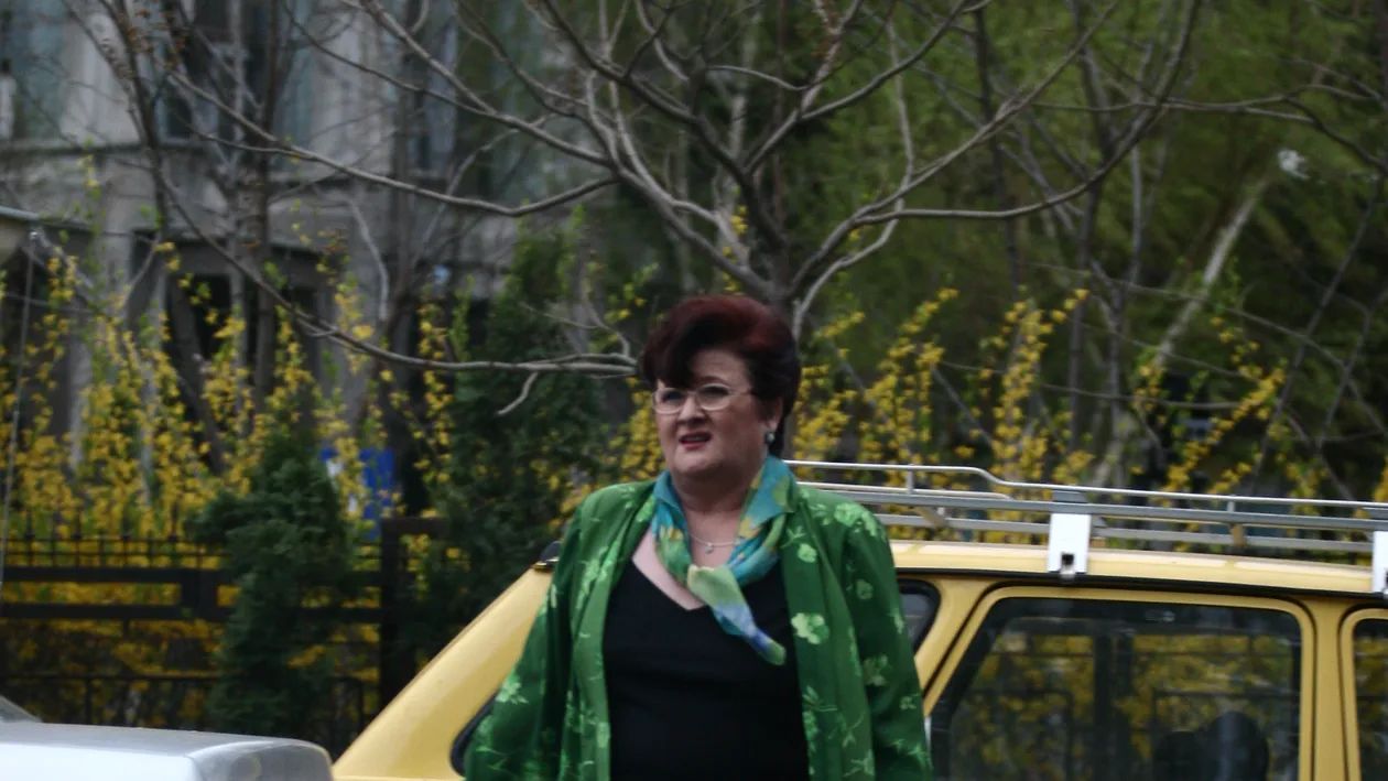 Dupa ce a avut cancer, Marioara Murarescu se teme de o recidiva. Face tratament si analize periodice, dar nu renunta la munca