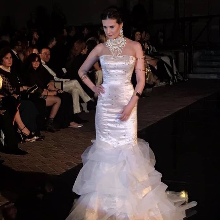 Daniela, nepoata lui Brânzoi din Las Fierbinți, este un apreciat model în Los Angeles