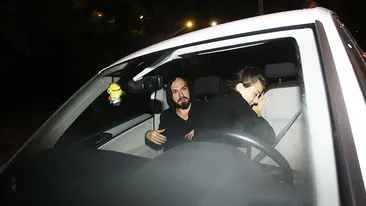 Prinţesica lui ”Tata Puiu” a tăbărât în maşină pe un frumuşel! Până acum, Maria Iordănescu n-a prea avut noroc în dragoste: n-a funcţionat nici cu ospătarul, nici cu pupăciosul! Poate că de data asta…