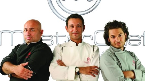 Vedetele lupta pentru titlul de MasterChef! Vezi ce diva blonda este gata sa le tina pipet lui Bontea, Scarlatescu si Dumitrescu