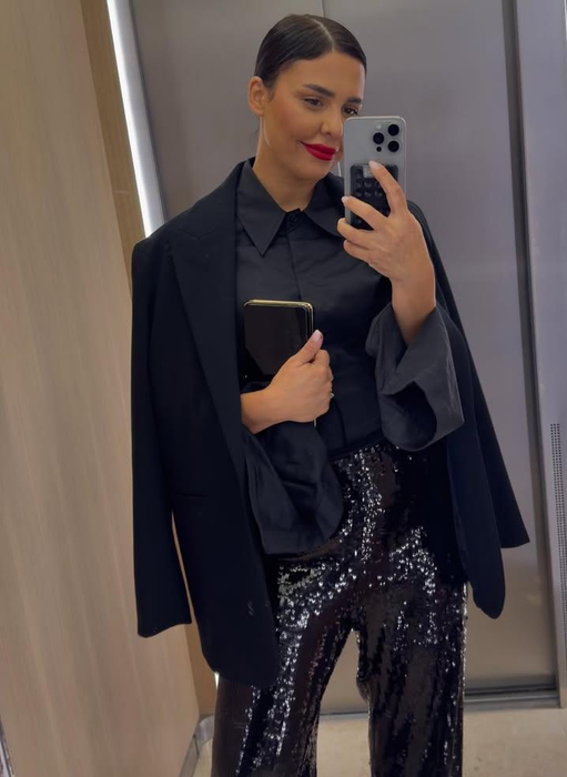 Andreea Popescu le dă replica mamelor din online care o critică. sursă - social media