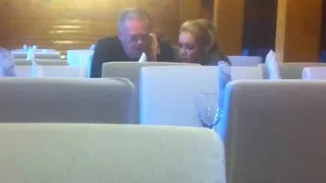 Iubita i-a luat ministrului “Dracula” lantul de la gat. Dan Mathei Agathon nu s-a opus. Afla ce s-a intamplat!