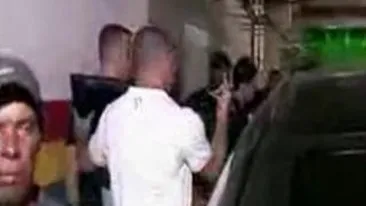 VIDEO Il lasa puterile pe Ronaldo? Contestat de fanii sai, brazilianul le arata acestora degetul mijlociu!